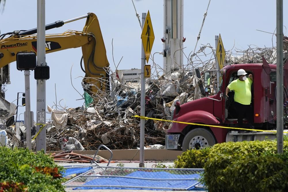 debris truck